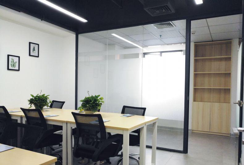 1545788924200470.jpg 報(bào)關(guān)行業(yè)