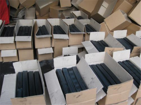 1573524188529698.jpg 越南木炭進口清關(guān)