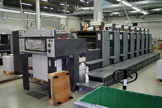 1581912368420744.jpg 二手機(jī)械進(jìn)口報關(guān)