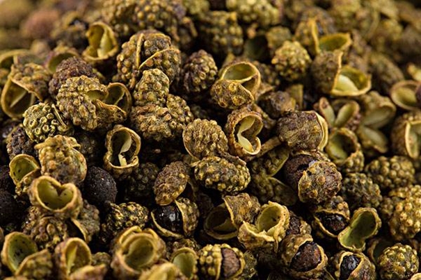 1636018770255102.jpg 葵花籽粕進口清關(guān)_副本.jpg