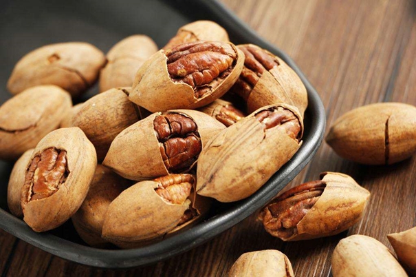 1645787752440969.jpg 碧根果進(jìn)口報(bào)關(guān)代理_副本.jpg